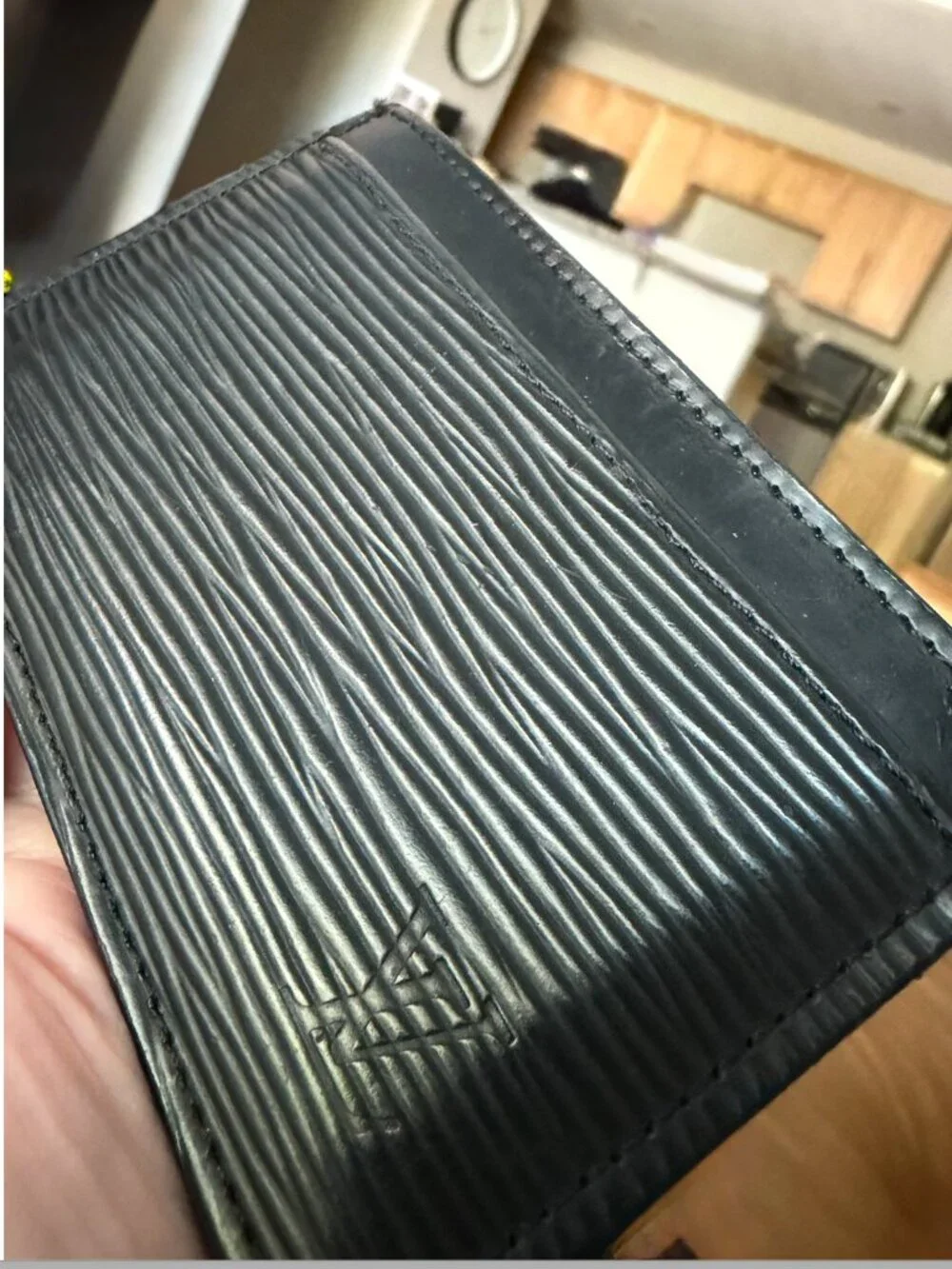 Louis Vuitton Black Epi Leather Card Holder – Men’s
